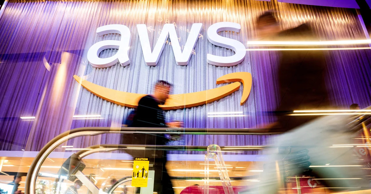 Amazon's new accelerator boosts generative AI startups on AWS.