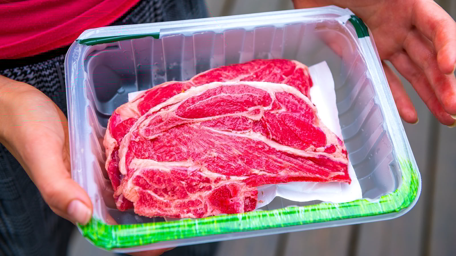 Featured image for Unveiling the Purpose of Absorbent Padding in Meat Packaging