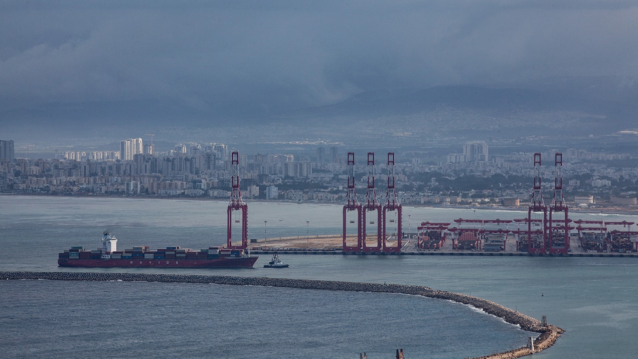 Yemen's Houthi rebels target cargo ships in Red Sea, prompting US warning
