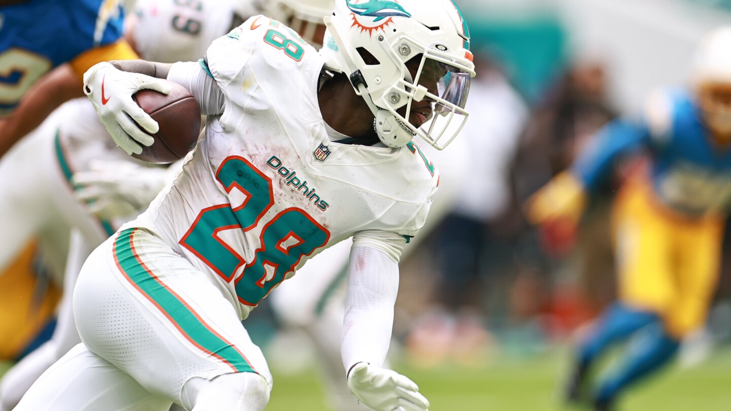 Featured image for Week 7 Fantasy Football Running Back Rankings and Tips