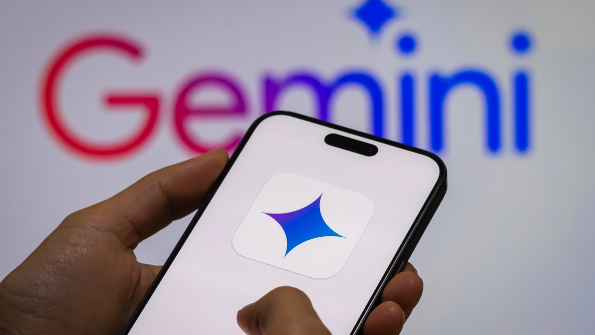 Google's Gemini AI Gains Memory, Personalization, and New Features