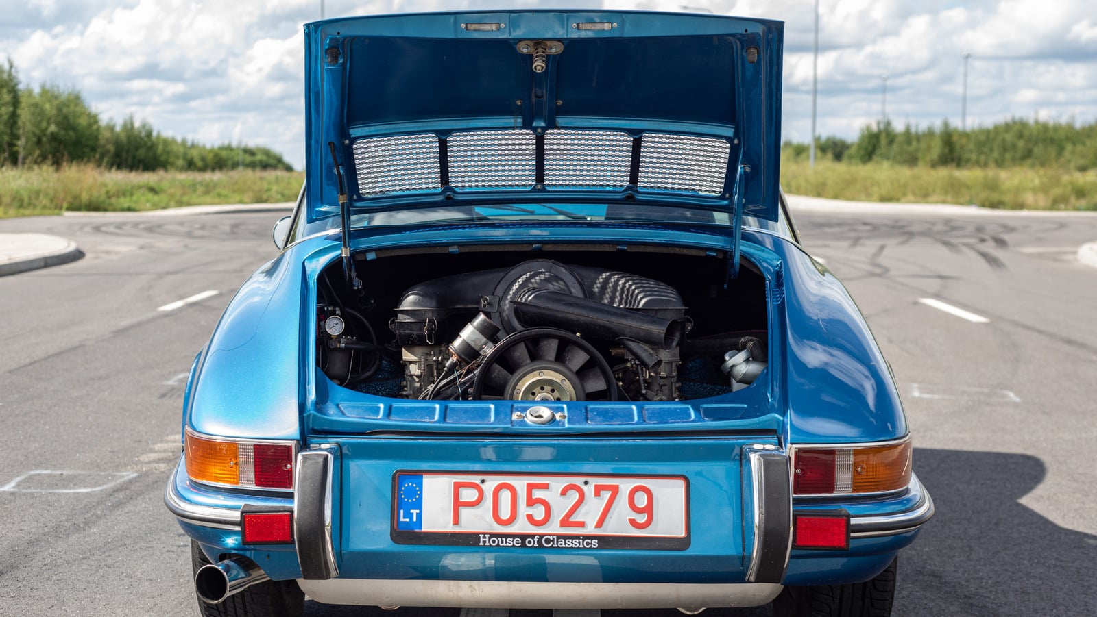 Featured image for Porsche's Shift from Air-Cooled to Water-Cooled Engines