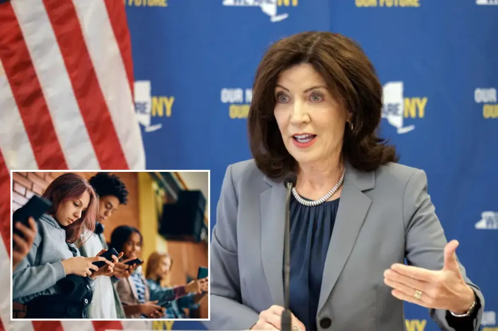 NY Governor Hochul Proposes Smartphone Ban in Schools