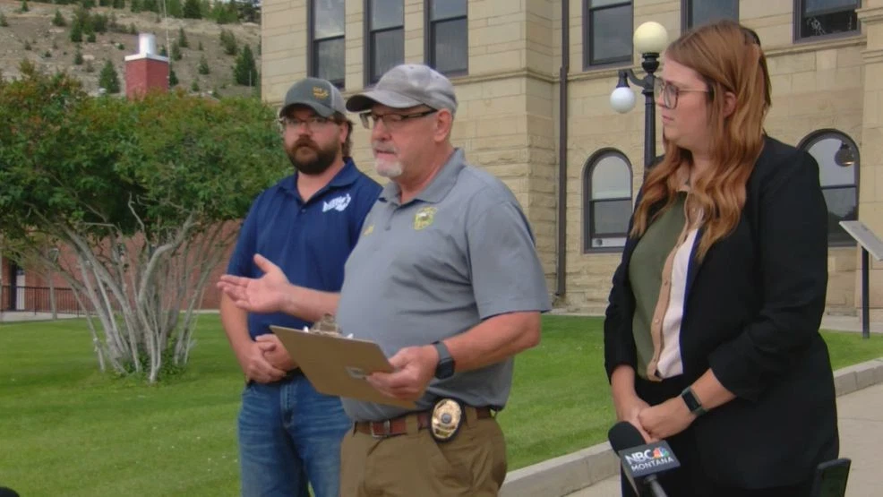 Montana Manhunt Continues After Bar Shooting Kills Four