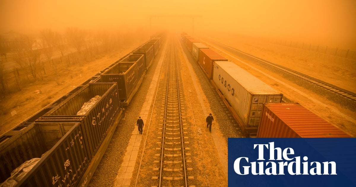 Featured image for "Yellow Dust Blankets Asia: Sandstorms Cause Misery and Reach Tokyo for First Time in Two Years"