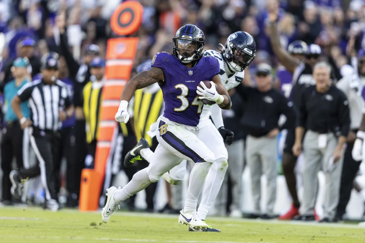 "Keaton Mitchell: The Next De'Von Achane in Fantasy Football Week 10 RB Report"