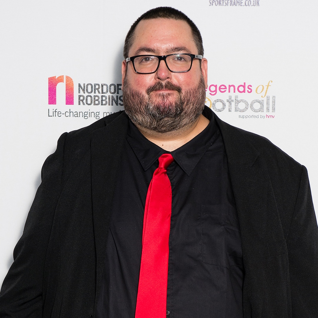Featured image for "The Office Star Ewen MacIntosh Passes Away at 50"