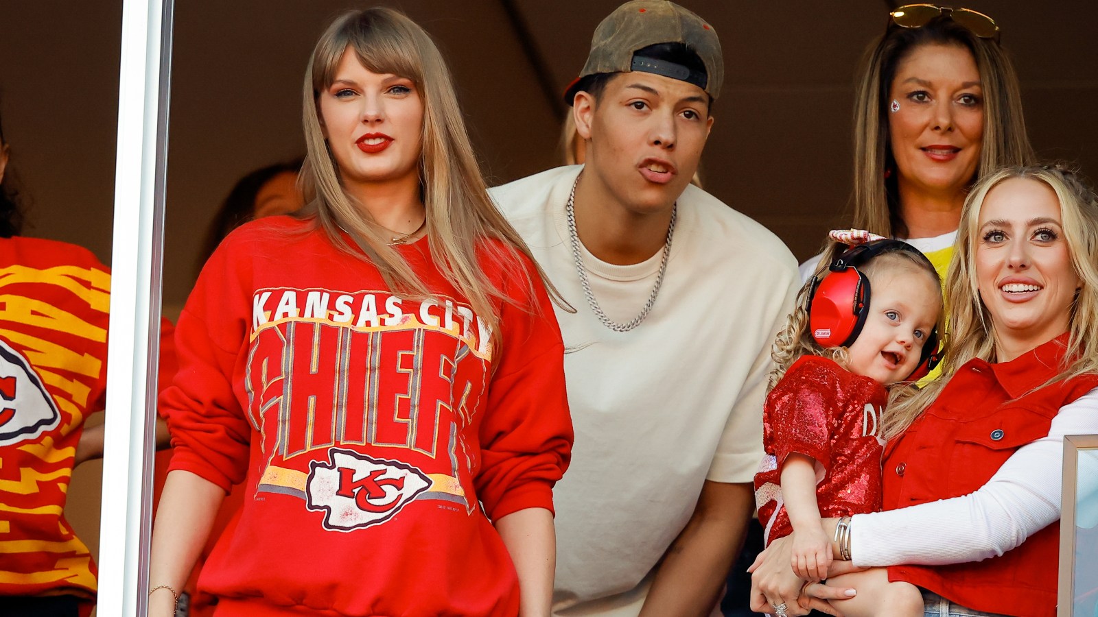 "Taylor Swift's $100K Donation to Kansas City Shooting Victim's Family"
