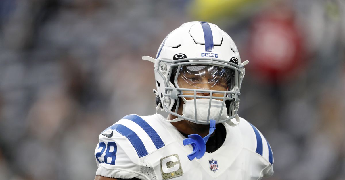 Colts Reject Dolphins' Trade Offer for RB Taylor, Eagles Seek Blockbuster Trade