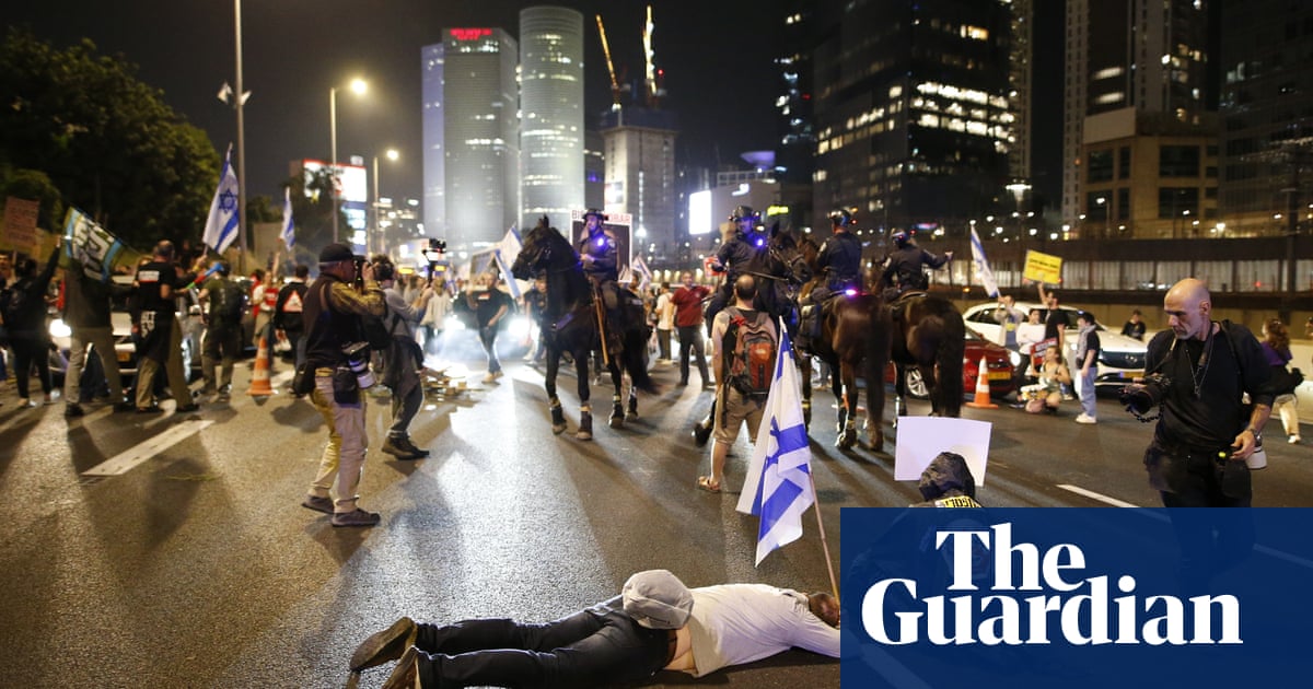 "Massive Israeli Protests Demand Netanyahu's Ouster"