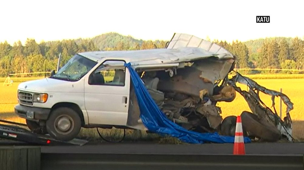 Oregon highway crash claims lives of farmworkers, says union.