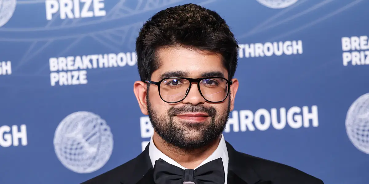 Featured image for AI Web Browsers: The Future of Internet and Workplace Efficiency