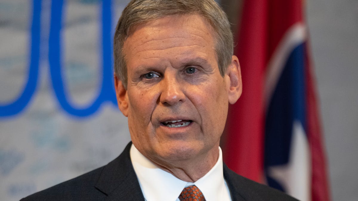 Featured image for Tennessee Governor schedules special session on gun policy and public safety.