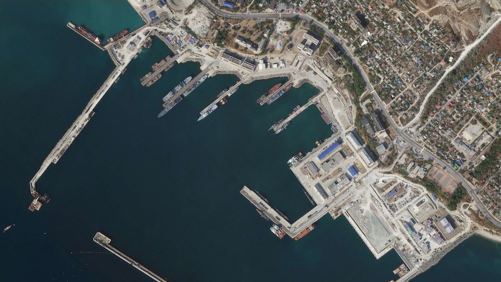 Russia Shifts Military Ships in Response to Ukrainian Attacks