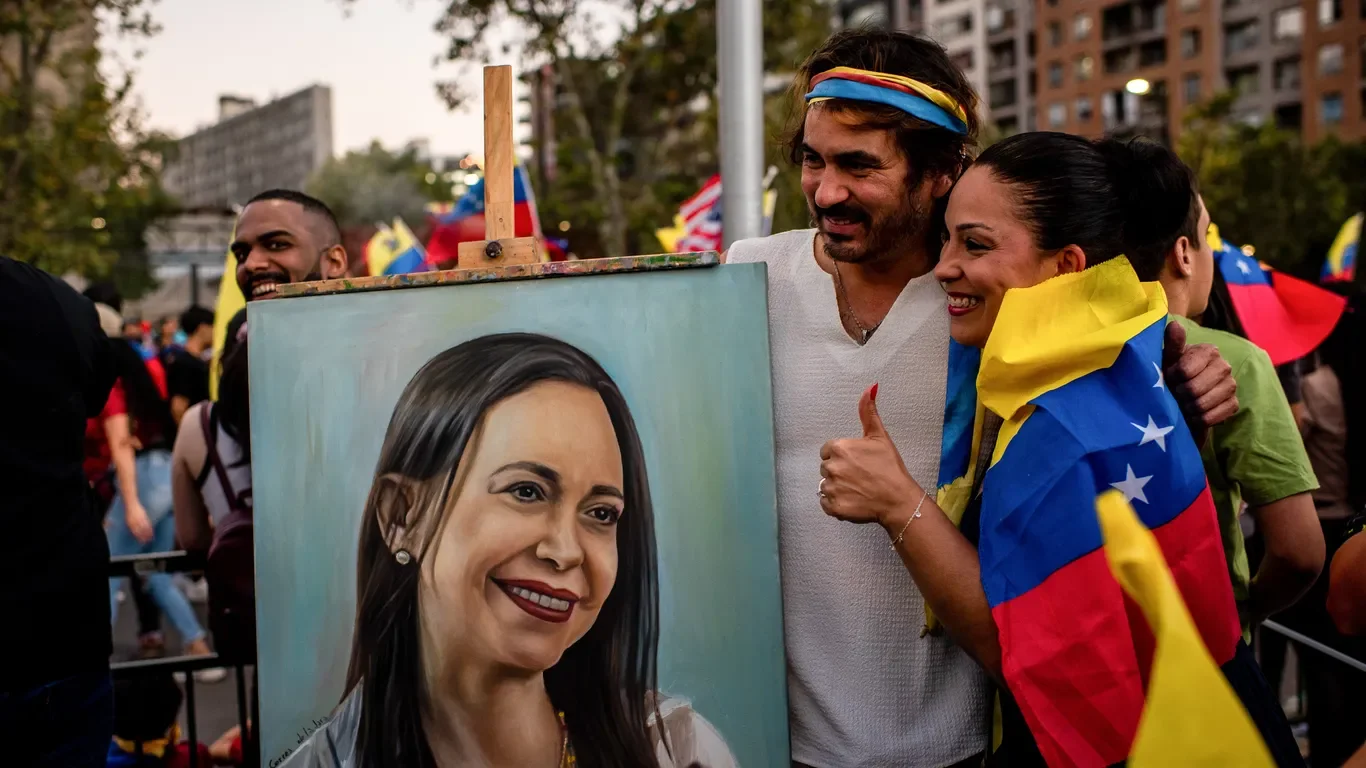 Trump withholds endorsement for Machado, backs Rodríguez in Venezuela's leadership question