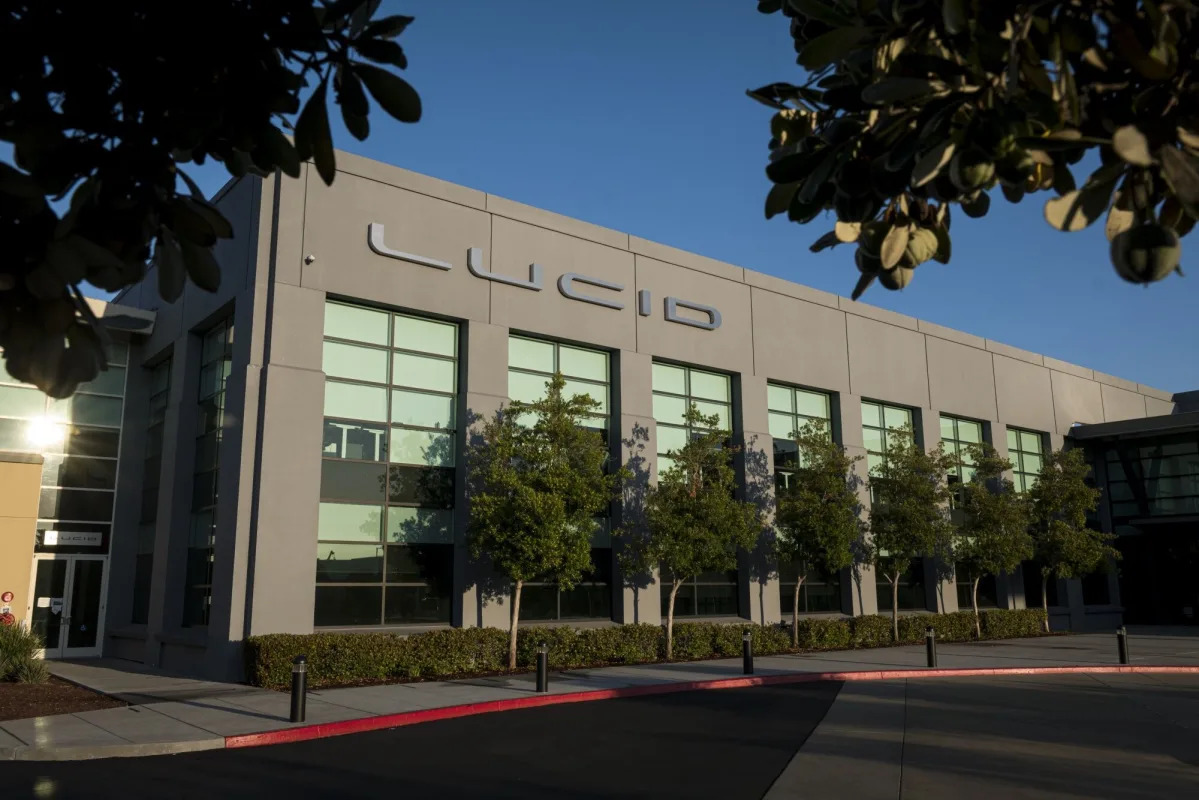 Featured image for Lucid Motors Exceeds Quarterly EV Delivery Expectations Despite Stock Decline