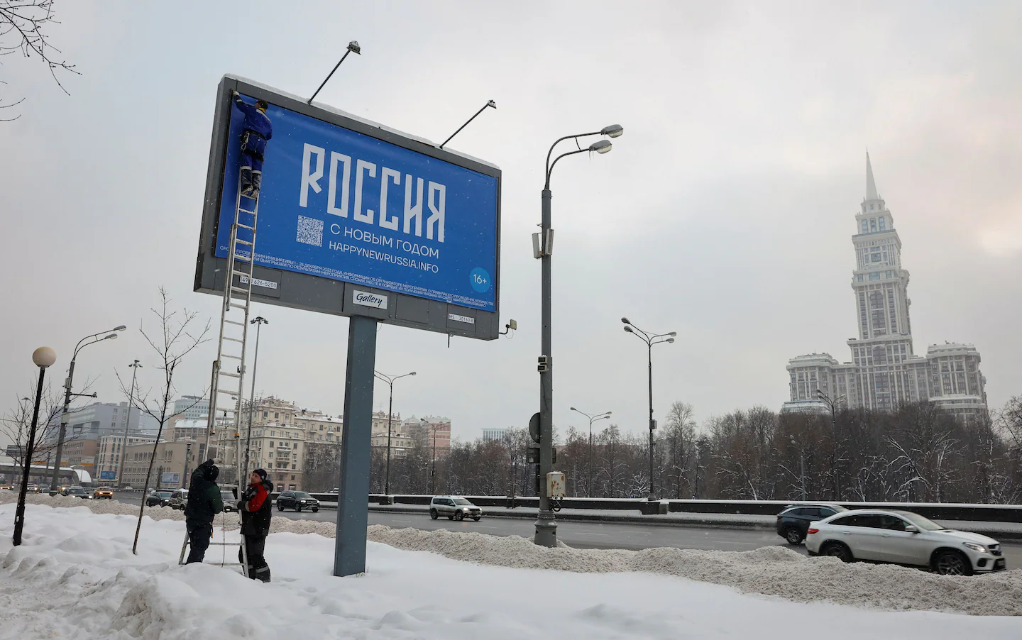 Kremlin Targets Novelist Akunin as Russia Adds Him to Extremist and Terrorist Lists