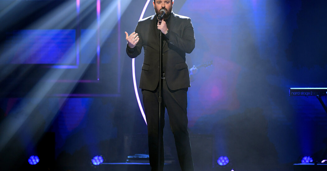 "Country Singer Chris Young Arrested for Assault and Disorderly Conduct at Nashville Bar"