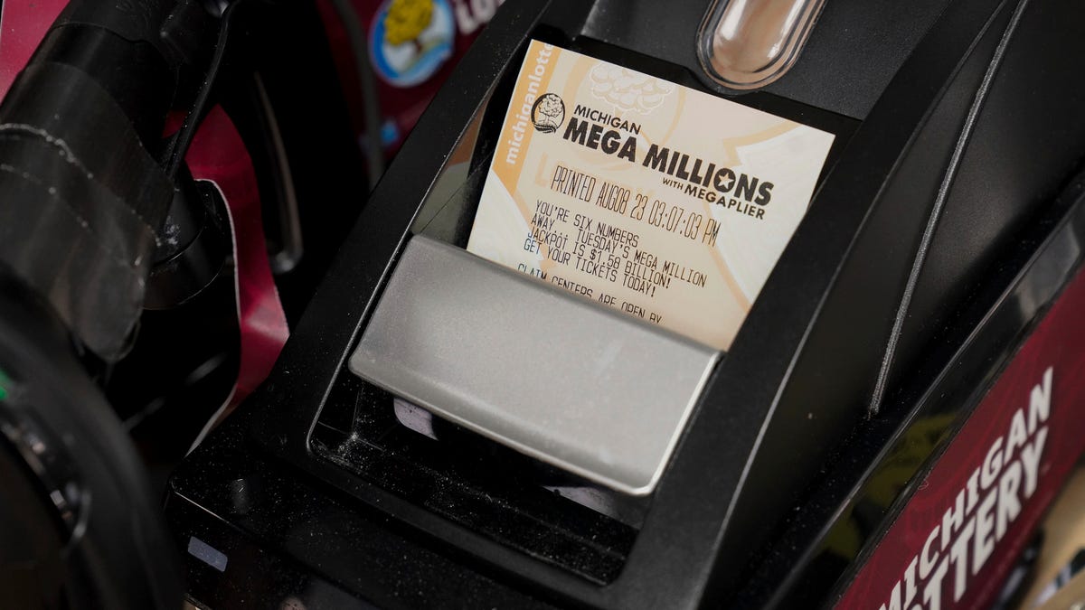 Featured image for "Michigan Mega Millions Ticket Wins $1 Million Jackpot"
