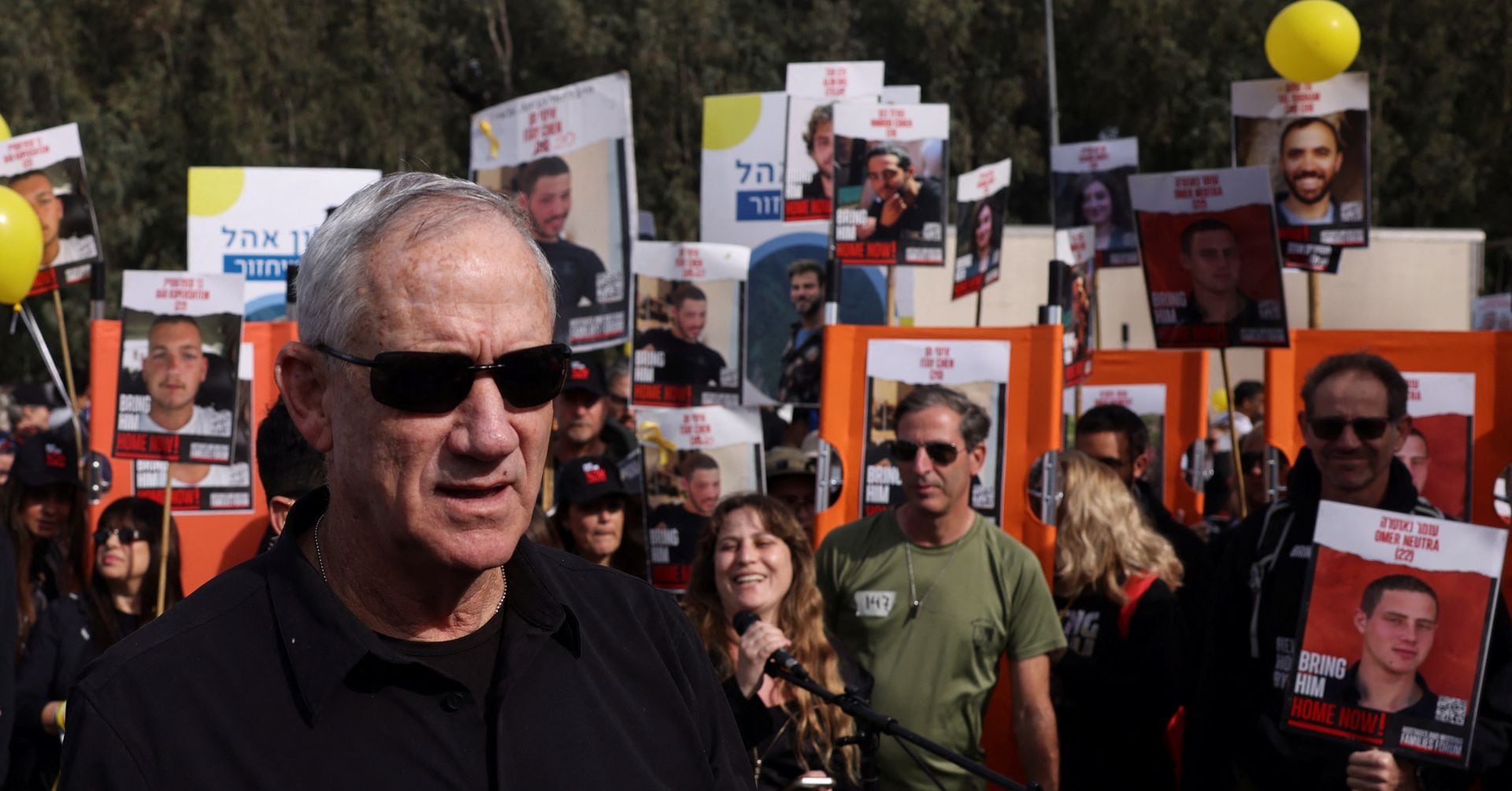 "Harris and Gantz Discuss Gaza Ceasefire in DC Meeting"