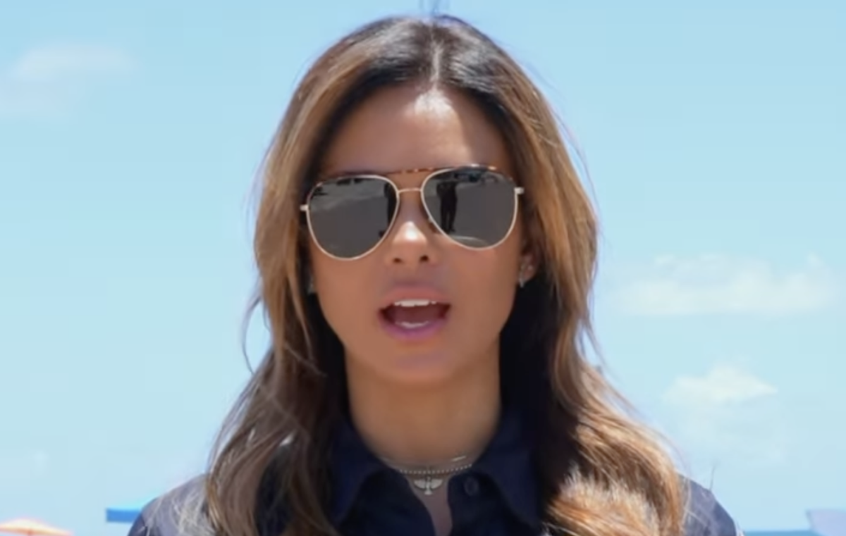 Featured image for Viral Beach Photo of 'Hottest Police Officer' Sparks Buzz