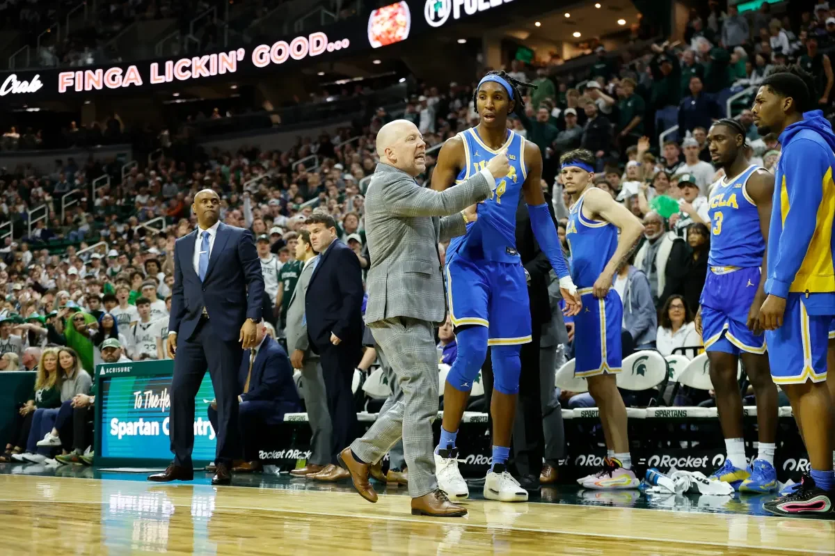 Cronin apologizes after ejection, vows to protect UCLA's brand