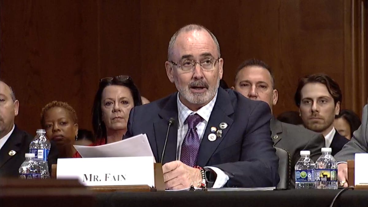 Featured image for "UAW's Fain Urges Congress to Take Action for Economic Justice"