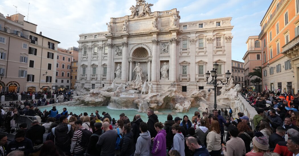 Featured image for Rome Introduces Entry Fee for Trevi Fountain and Juliet's Balcony