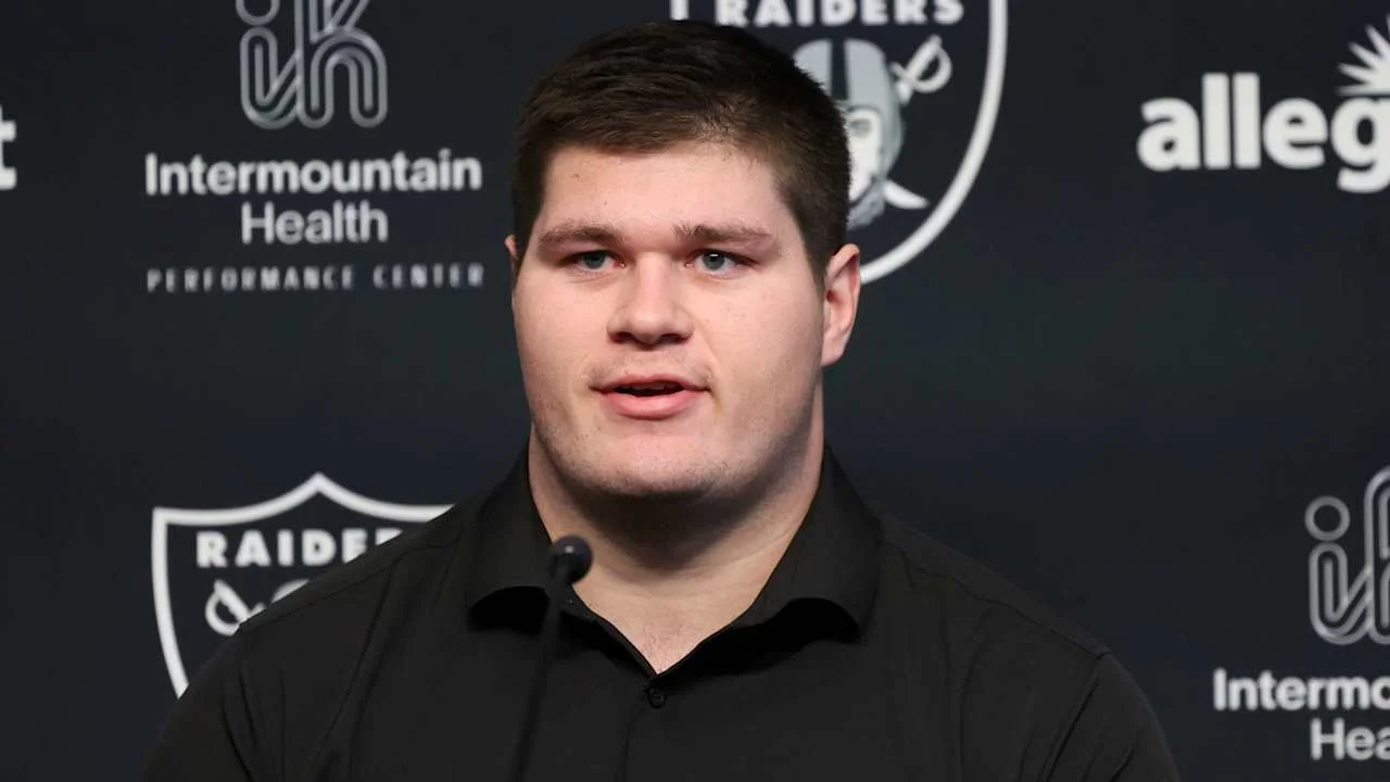 Raiders, Panthers emerge as frontrunners in 2026 NFL offseason