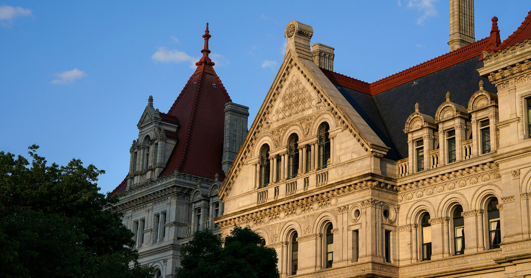 Featured image for N.Y. Lawmakers Focus on Social Media, Climate, and Elections as Session Ends