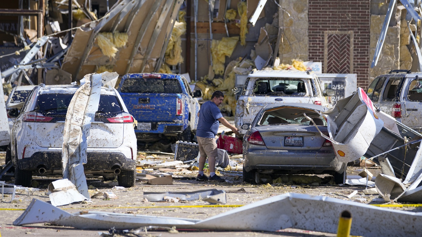 East Coast Prepares for Flooding and Tornadoes After Southern Storms