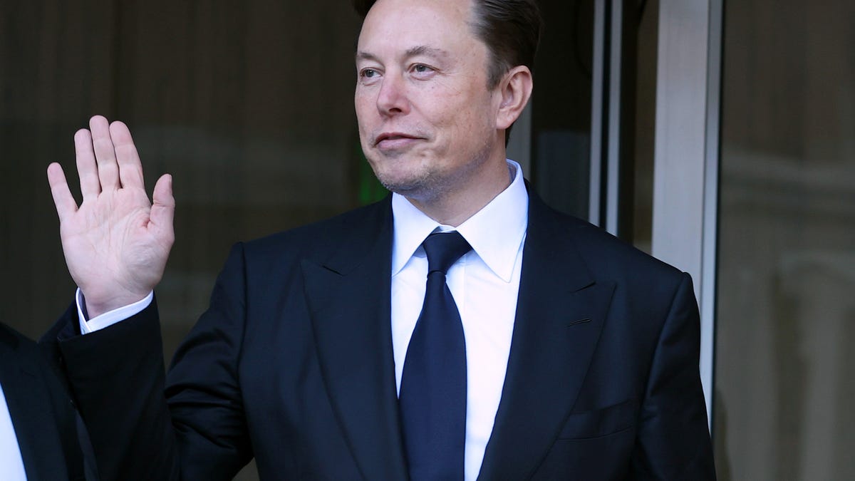 Elon Musk Takes Legal Action Against Law Firm Over Twitter Purchase