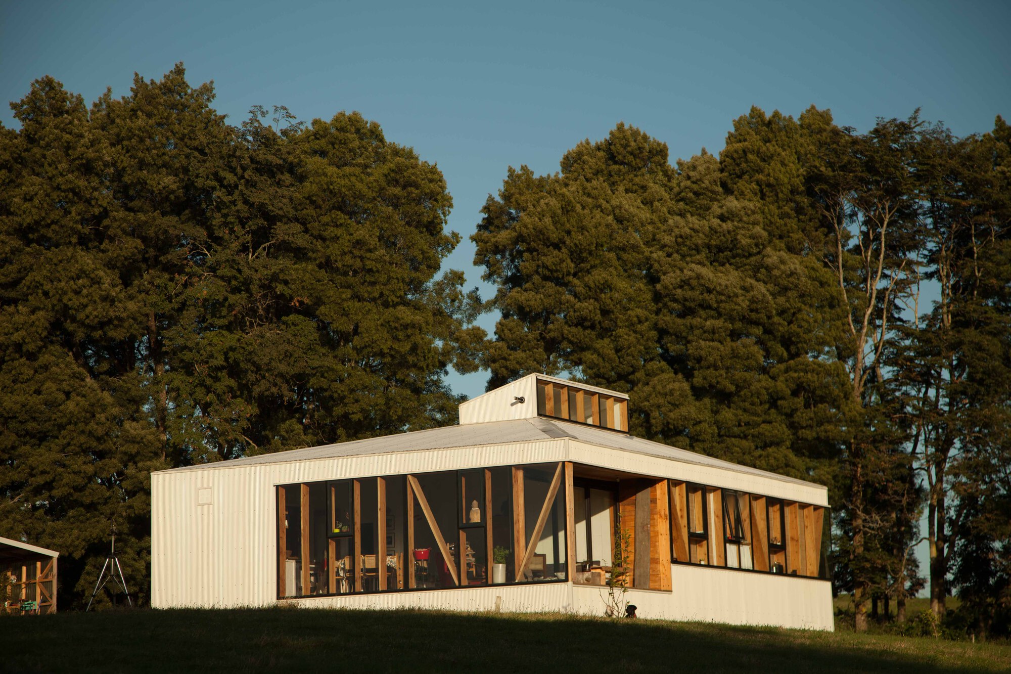 "Mirador House: A Stunning Collaboration by Noguera, Abarca, and Palma"