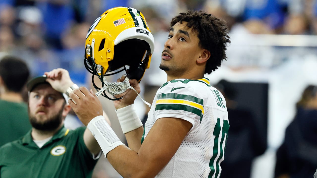 "Jordan Love's Three-Touchdown Performance Leads Packers to Victory over Lions"