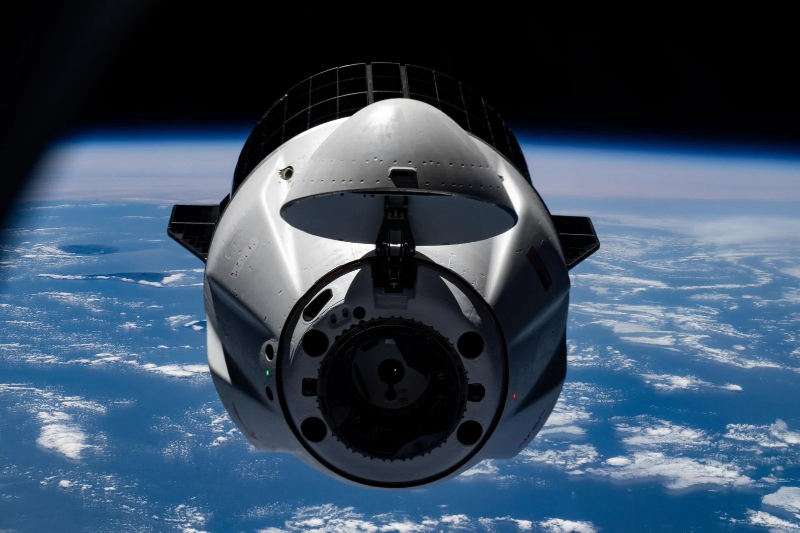 NASA to Track SpaceX CRS-33 Dragon's ISS Undock and Return