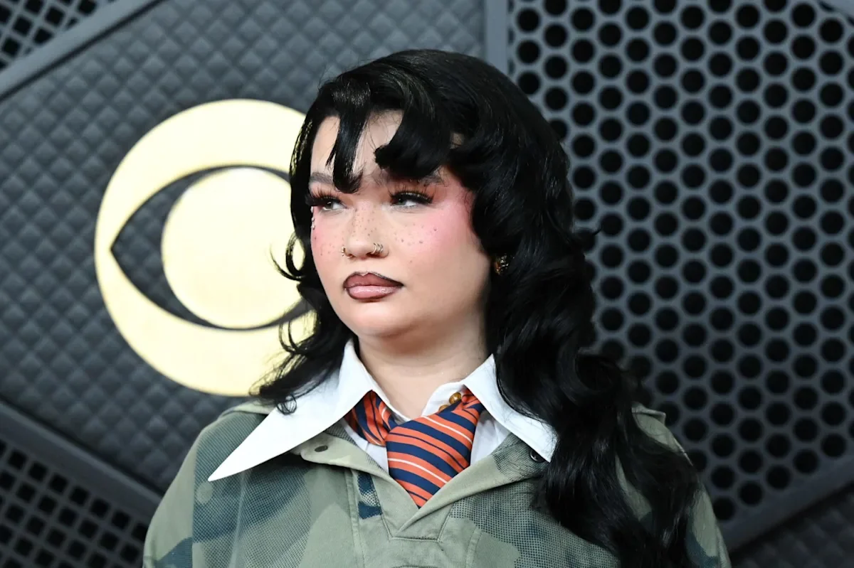 Lola Young Opens Up About Addiction Behind Onstage Collapse and Recovery