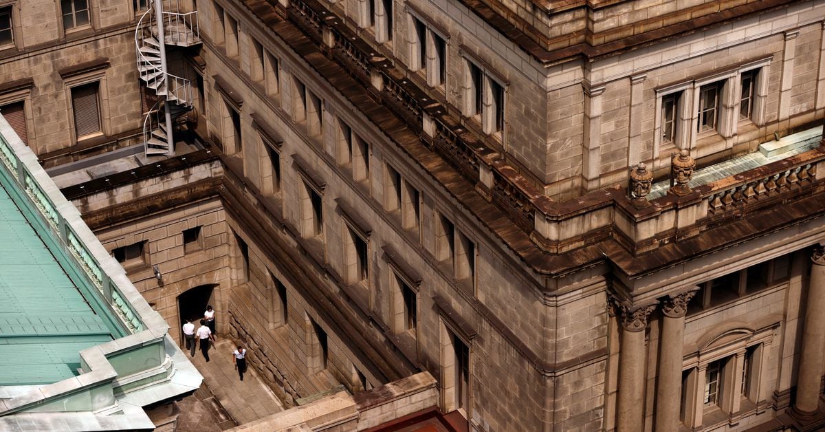 Bank of Japan Maintains Ultra-Easy Monetary Policy Amid High Uncertainties