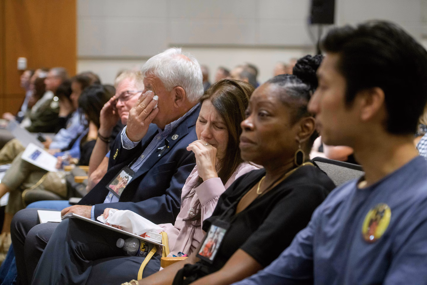 Featured image for NTSB Highlights Pilot Errors and Political Tensions in DC Airport Helicopter Crash