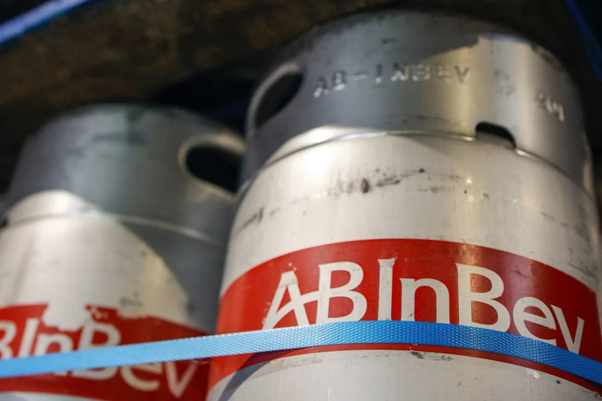 Featured image for Altria to Sell Over $2 Billion Worth of AB InBev Shares