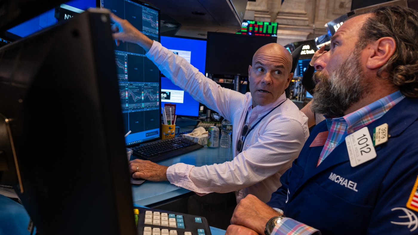 Featured image for Global Markets Fall Amid New U.S. Tariffs and Trade Uncertainty