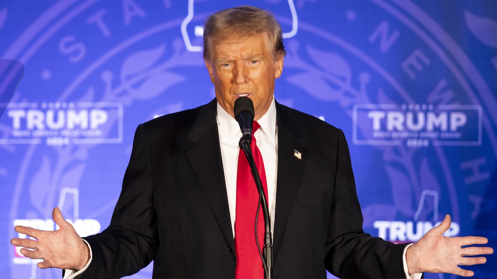 "Trump's Legal Battles and New Hampshire Primary Day: A Political Tightrope"