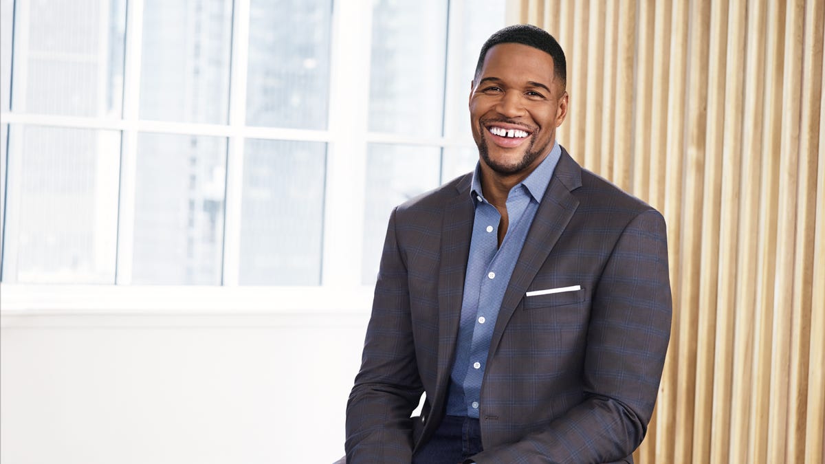 Michael Strahan's Emotional Return to 'GMA' After Personal Absence