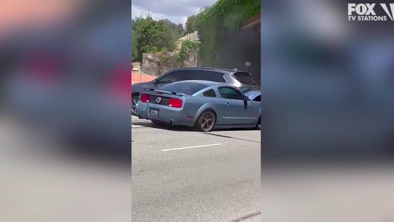 Featured image for LA driver's road rage rampage caught on camera in Woodland Hills.