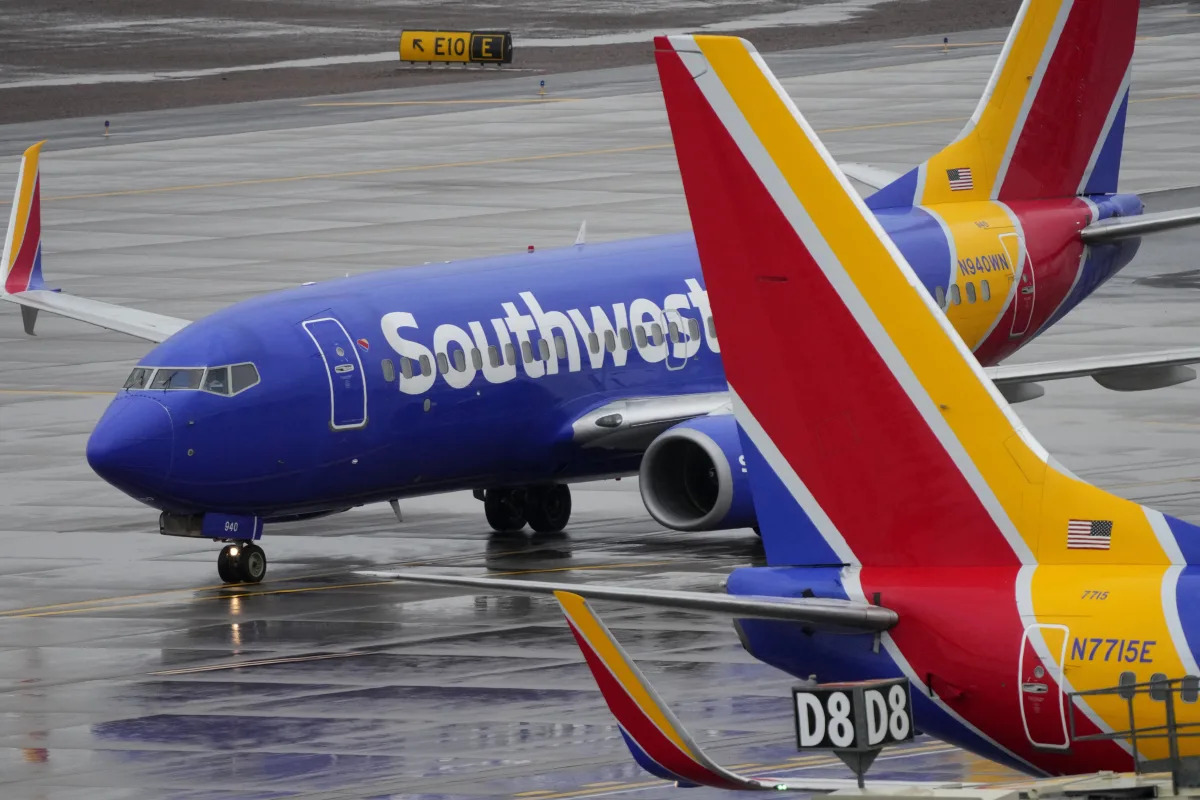 "Southwest Airlines Announces Launch of Red-Eye Flights in Two Years"