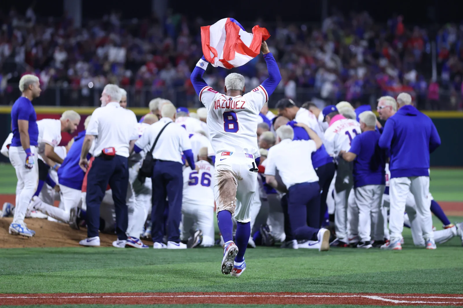 Two Walk-Offs Ignite Early Drama in WBC Pool Play