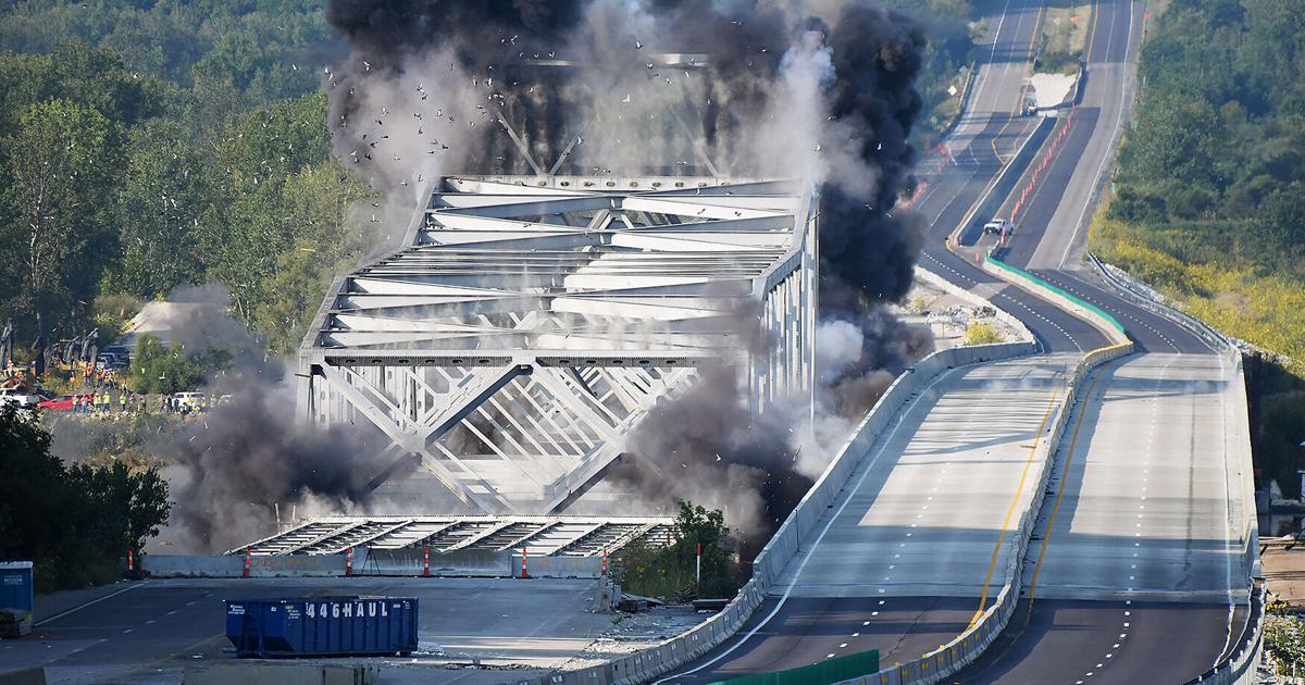 Featured image for "MoDOT Successfully Demolishes Historic Rocheport Bridge Over Missouri River"