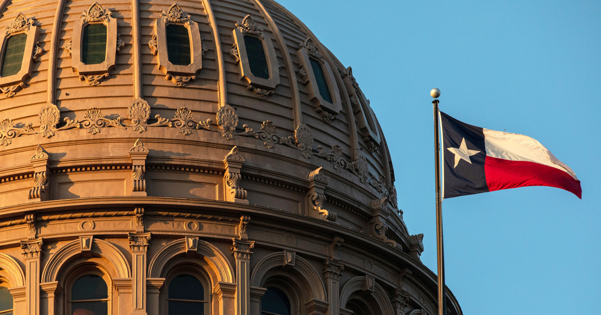 Featured image for Texas Appeals Court Halts Investigations of Parents of Transgender Minors