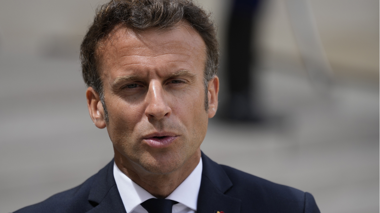 Macron's Taiwan comments spark controversy and backlash.