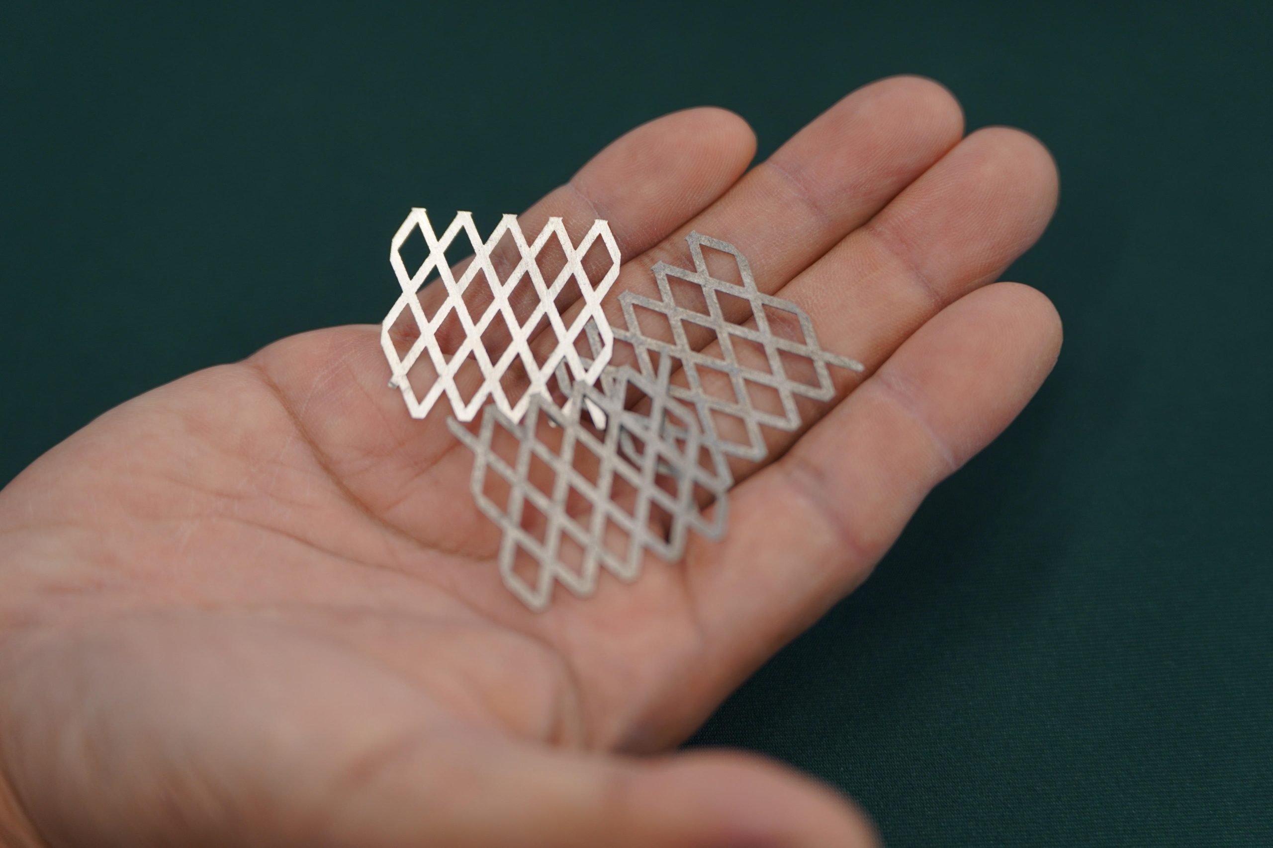 Featured image for "Revolutionary SS-H2 Steel: Unexplainable Advancements Revealed by Scientists"