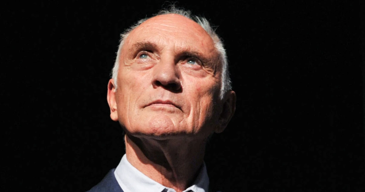 Featured image for Legendary actor Terence Stamp, 'Superman' villain, dies at 87